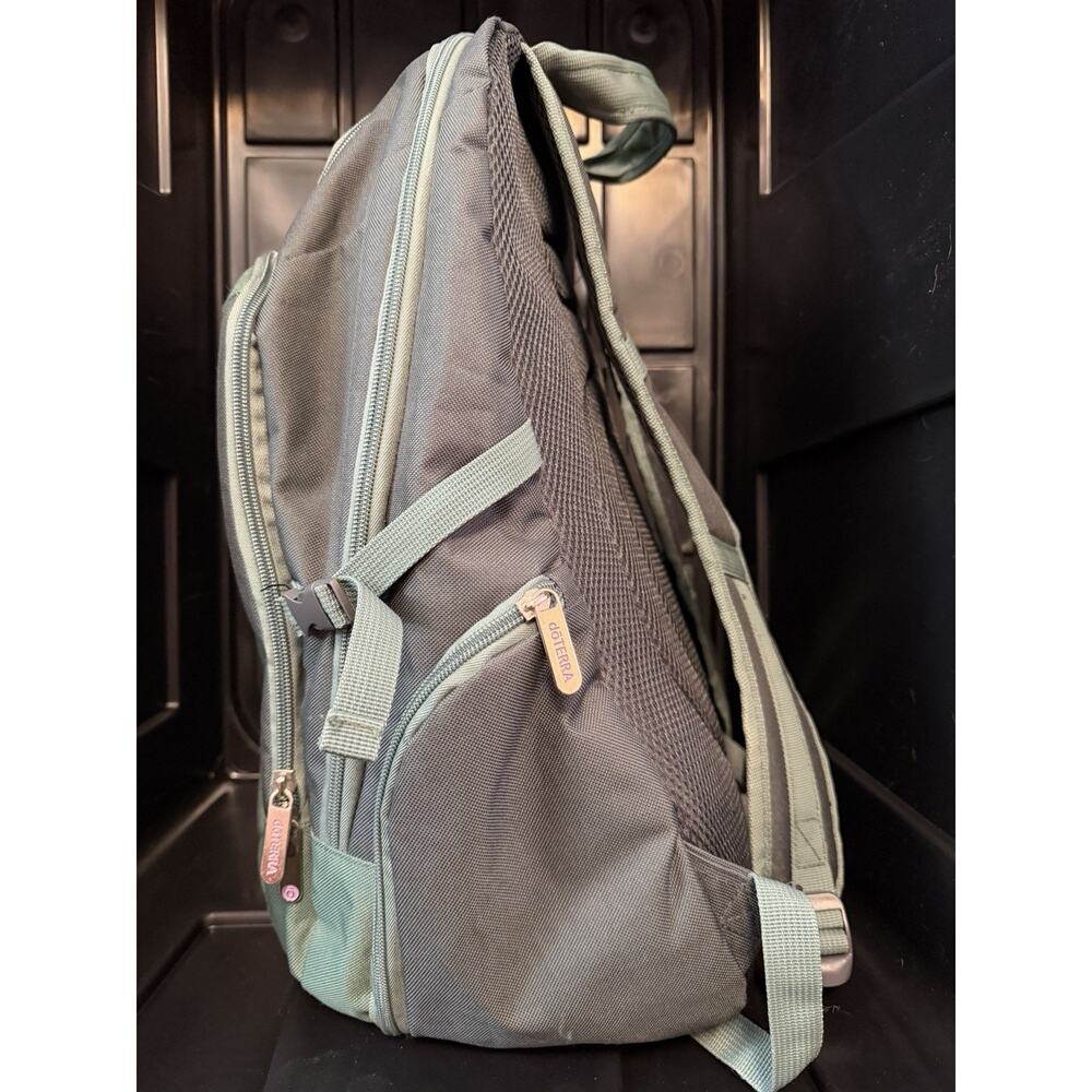 doTERRA Gray Green Purple Zip Backpack w/ Embroidered Logo, Unisex Adults - Picture 2 of 9